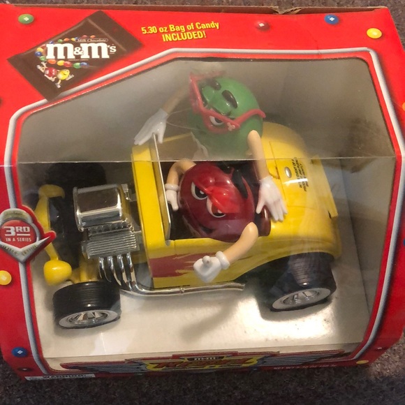 M&M Memorabilia- never out of box - Picture 6 of 6